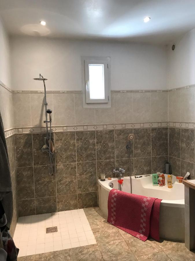 Chambre Chez L Habitant Appartement Châteaurenard Buitenkant foto